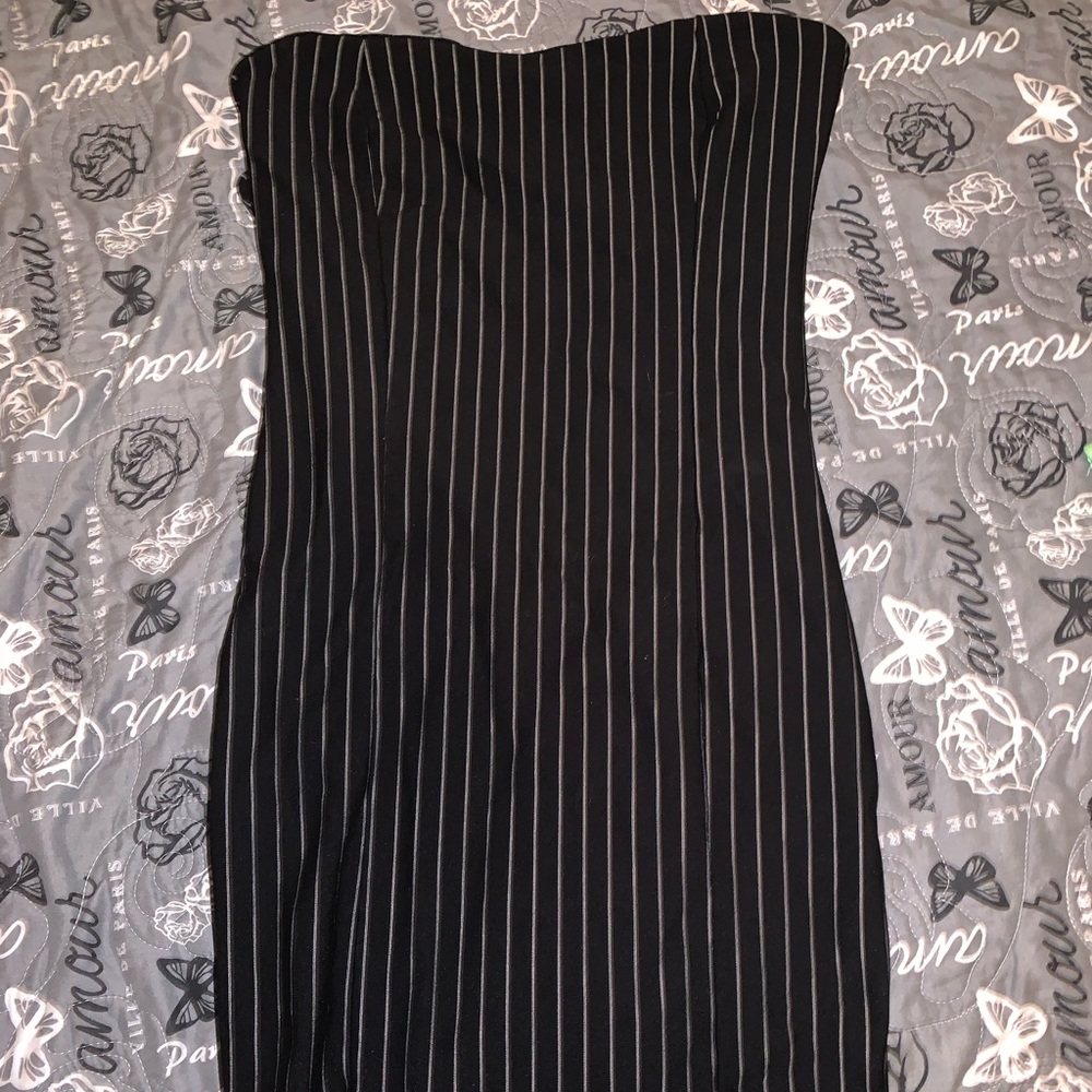 Sexy strapless body con dress